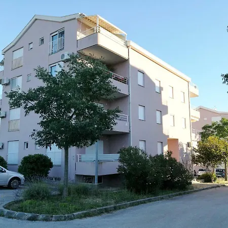 Toni Zadar
