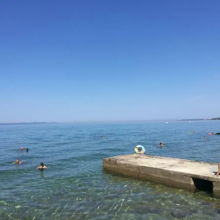 Toni Apartman Zára